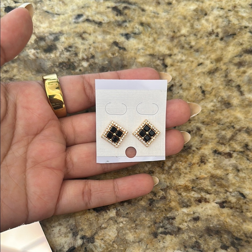 Elegant Black and Gold Square Earrings